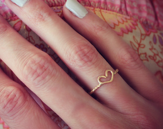 Gold heart ring
