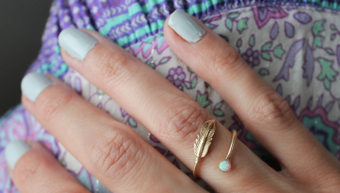 Gold Opal feather stacking ring ∙  Bypass feather ring ∙ Gold opal ring ∙ Gold filled ring