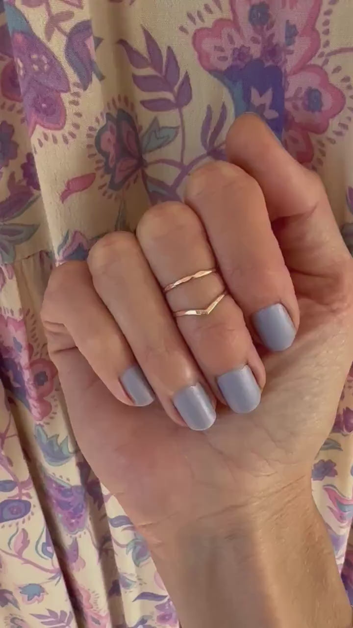Midi rings ∙ Rose gold knuckle ring set ∙ 14k Rose Gold filled chevron stacking rings ∙ hammered, textured knuckle rings