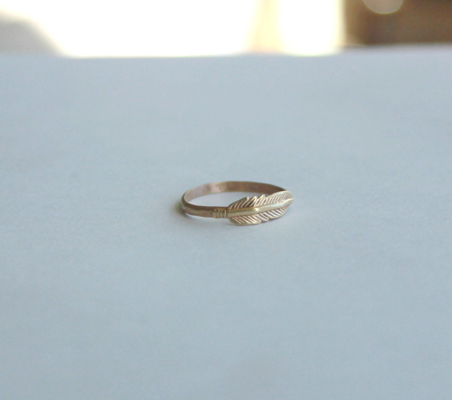 Gold feather midi ring